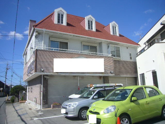 茨木市で外壁サイデイング貼り替えと屋根塗装の現場調査に行きました。