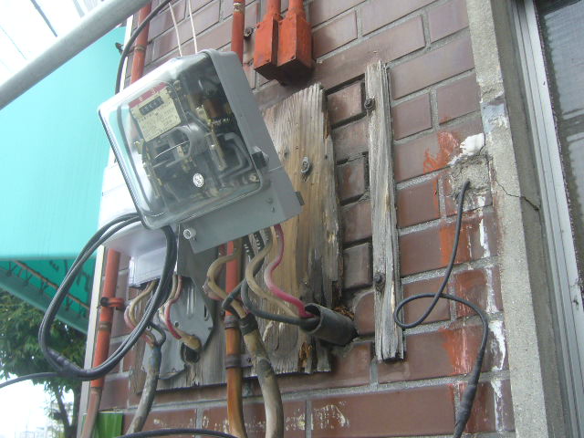 電気メーター脱着