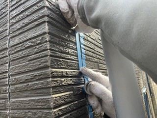 吹田市にて外壁塗装・屋根塗装工事を行いました【シーリング工事編②】